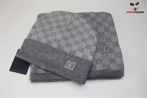 louis vuitton sjaal muts heren|Louis Vuitton scarves.